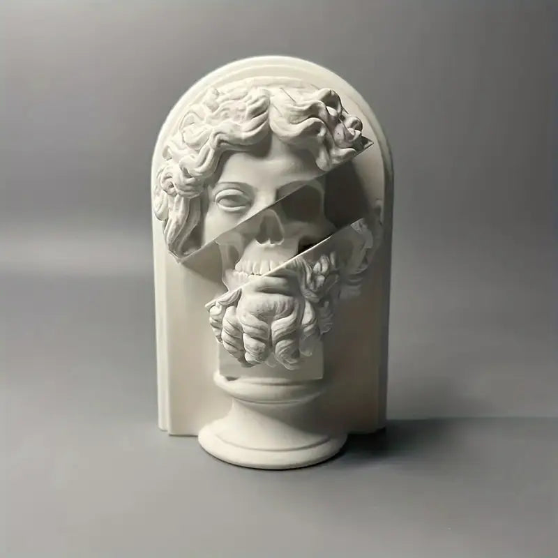 The Mask of the Forgotten King Statue