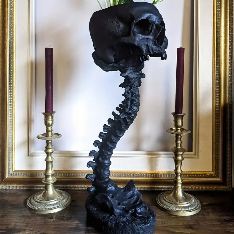 The Spine of the Fallen Captain Statue