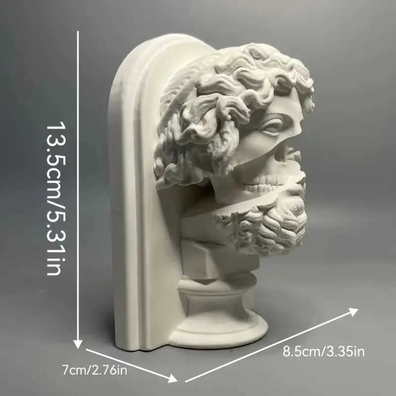 The Mask of the Forgotten King Statue