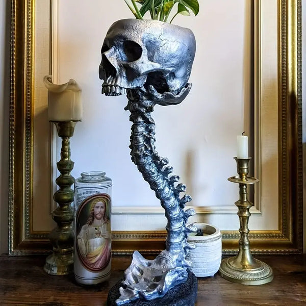 The Spine of the Fallen Captain Statue