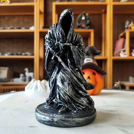 The Shadow of the Black Mast Statue
