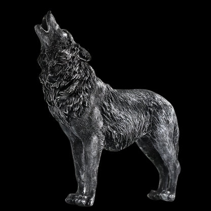 The Howl of the Blackfang Statue