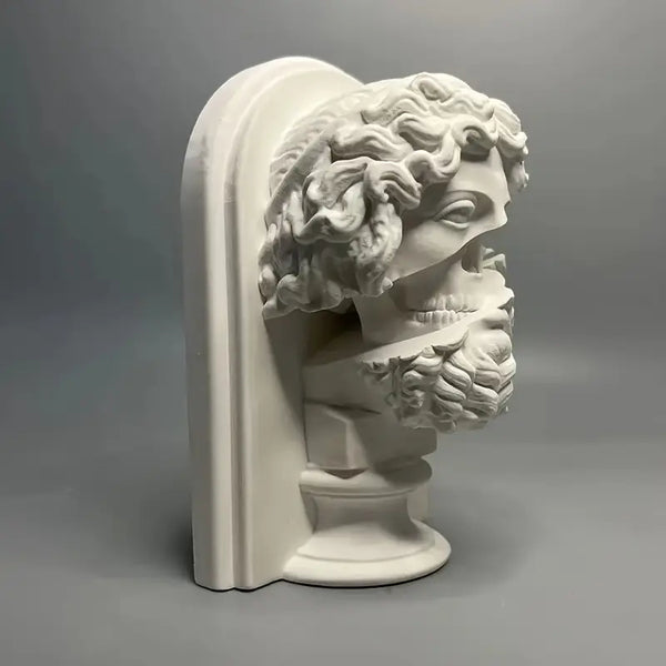The Mask of the Forgotten King Statue