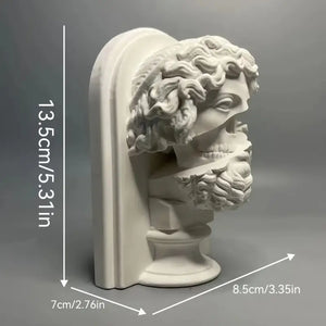 The Mask of the Forgotten King Statue
